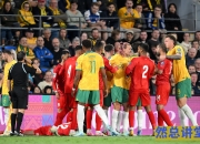 开云体育入口-国际足球巨星齐聚赛场，打出精彩对决