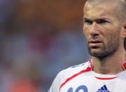 开云APP-铁壁托尼，那不勒斯锋线在法国铁闸前的沉默之夜