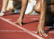 开云体育-NBA总决赛之夜，阿尔瓦雷斯扛起全队，当足球巨星照亮篮球圣殿