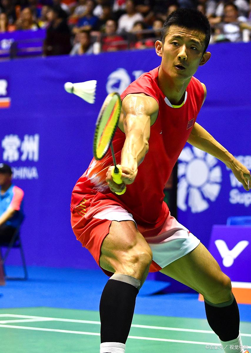 中国羽毛球队逆转丹麦羽毛球队，谌龙统治全场