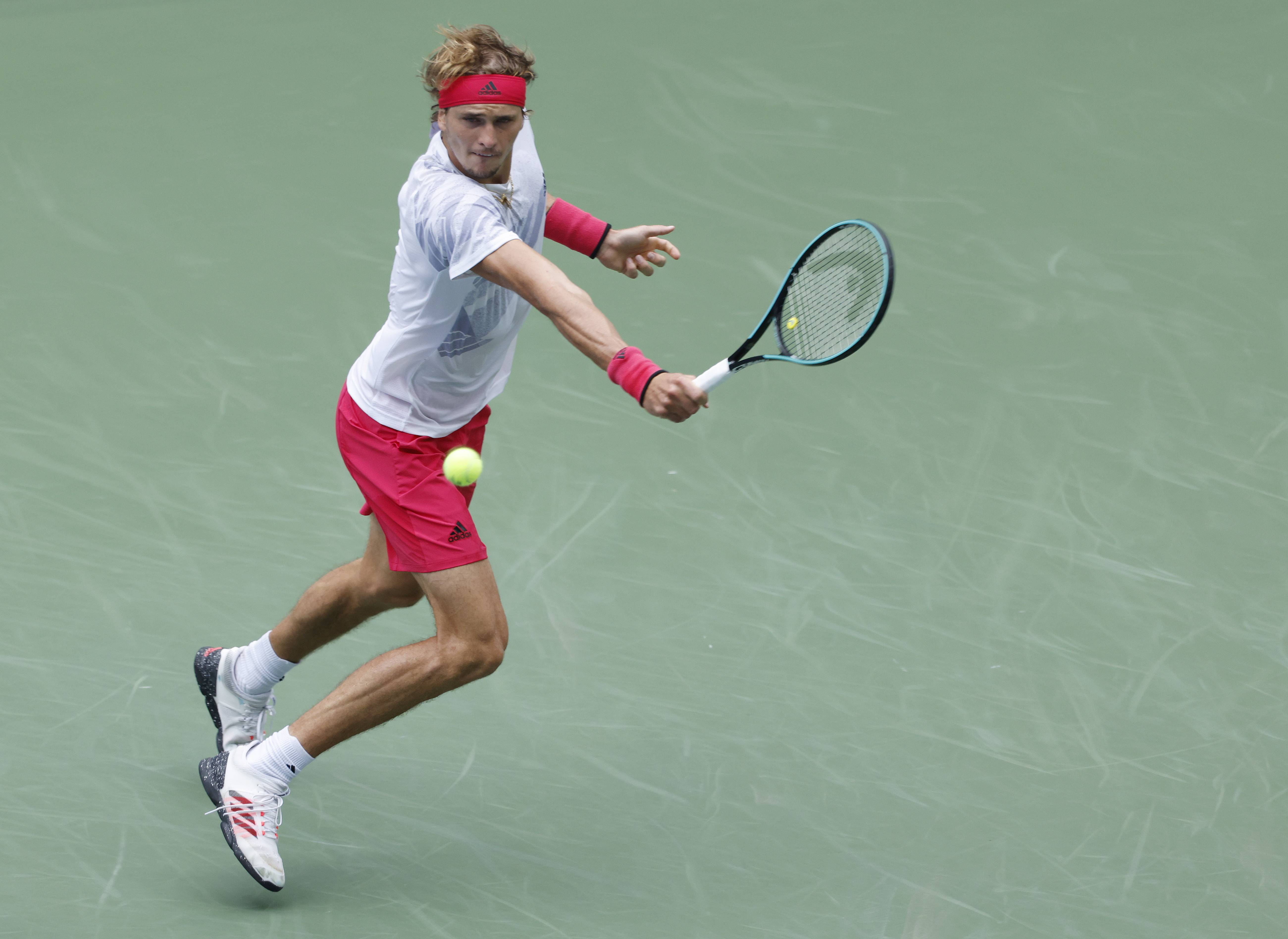 关于美国网球队横扫意大利网球队，兹维列夫高光表现的信息