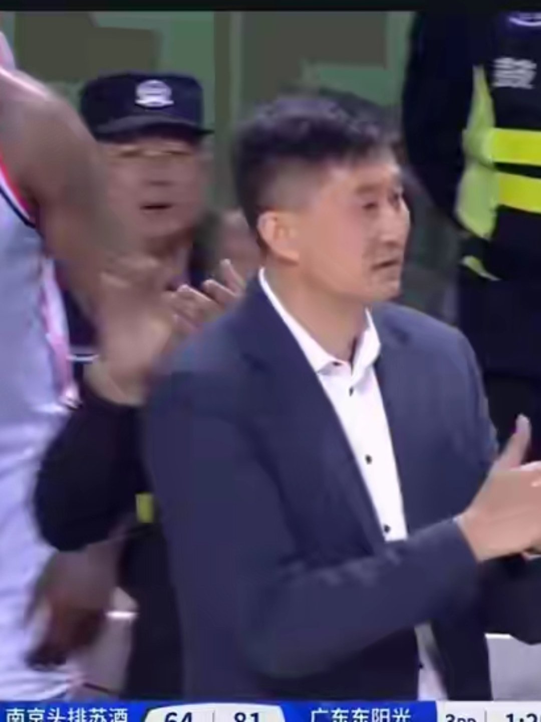 客场优势再次显现,主队难守住胜利 客场优势再次显现,主队难守住胜利