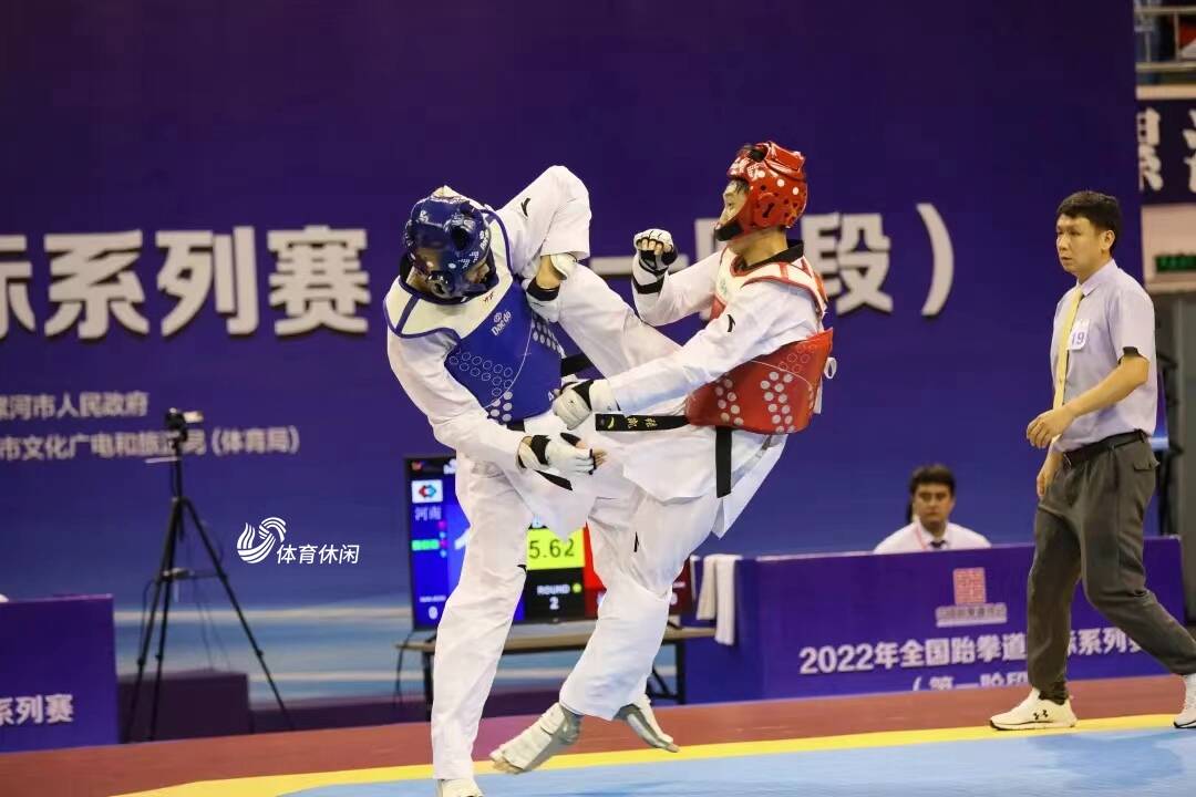 跆拳道项目选手飘逸力夺金牌的简单介绍
