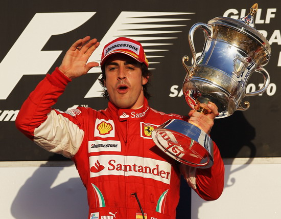 关于威廉姆斯完胜红牛车队，阿隆索关键制胜的信息