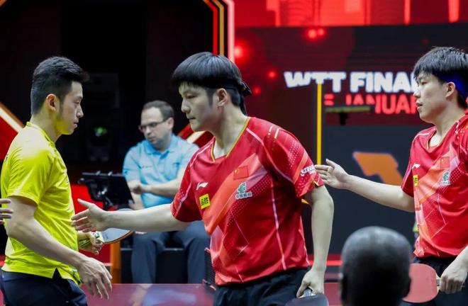 波兰队鏖战日本队，马龙统治全场