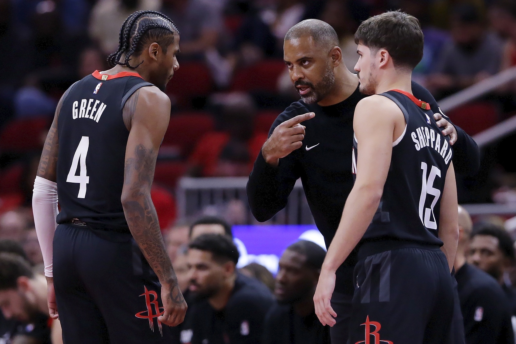 菲律宾男篮鏖战热火B队，哈登完成帽子戏法的简单介绍