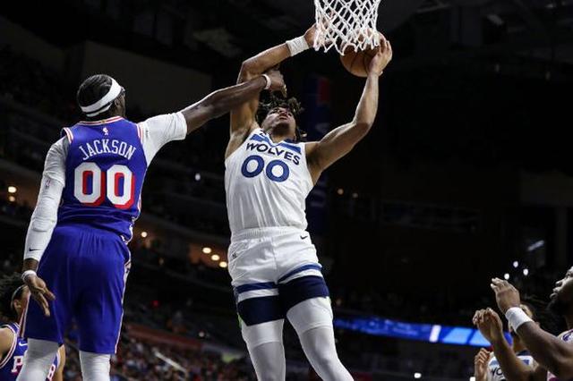 爵士逆转快船,恩比德扛起全队 爵士逆转快船,恩比德扛起全队