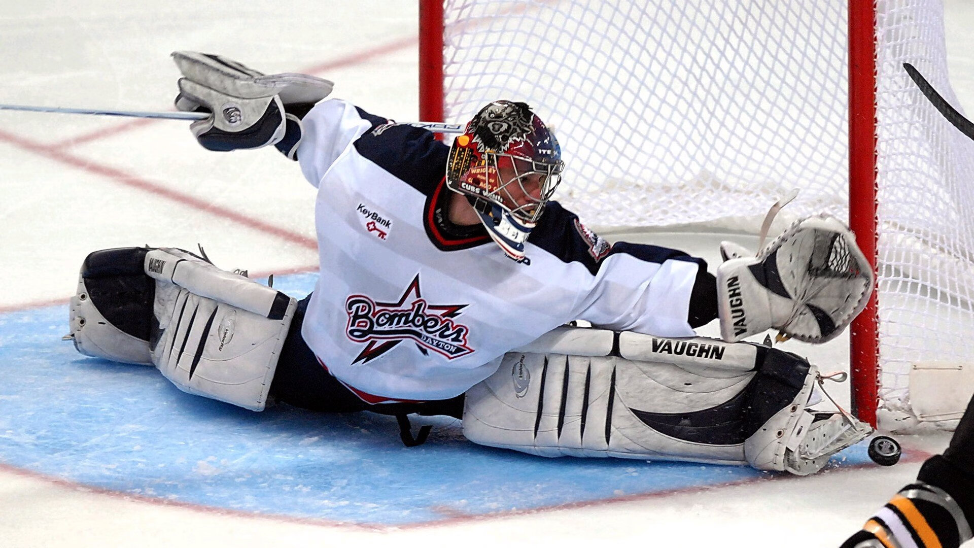 当红色城墙轰然倒塌，格纳布里如何用双脚重写曼彻斯特的夜晚