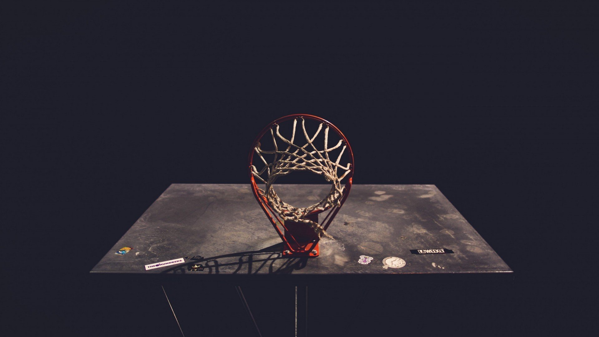 银黑逆转·黄金加时,马刺的团队之刃与约基奇的孤胆王座,NBA杯的两种篮球哲学
